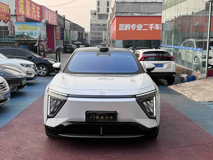HiPhi Y 2023 2023款 560km 先锋版