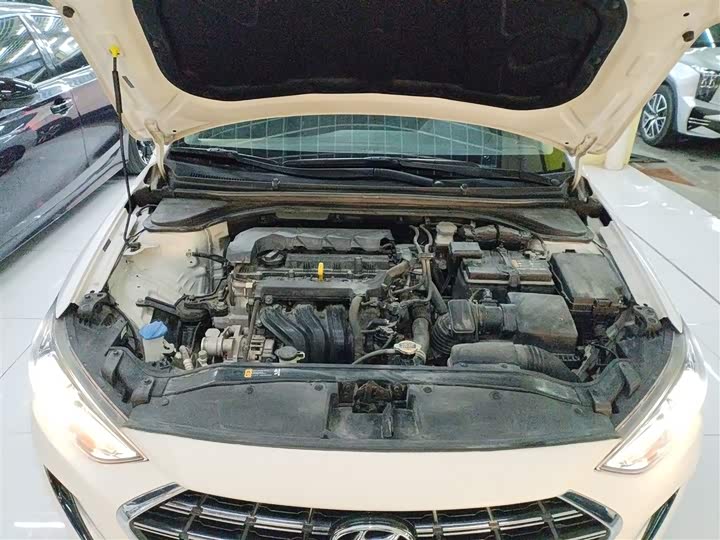 Hyundai Elantra 2020 2020款 1.5L CVT智炫·精英型