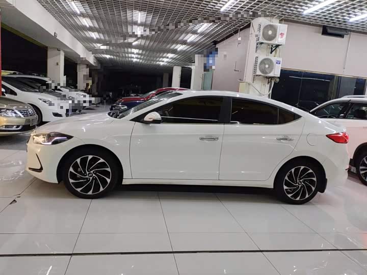 Hyundai Elantra 2020 2020款 1.5L CVT智炫·精英型