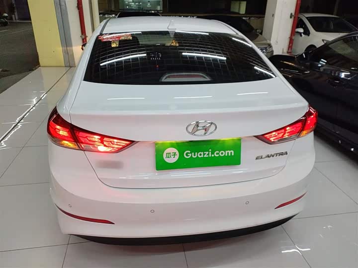 Hyundai Elantra 2020 2020款 1.5L CVT智炫·精英型