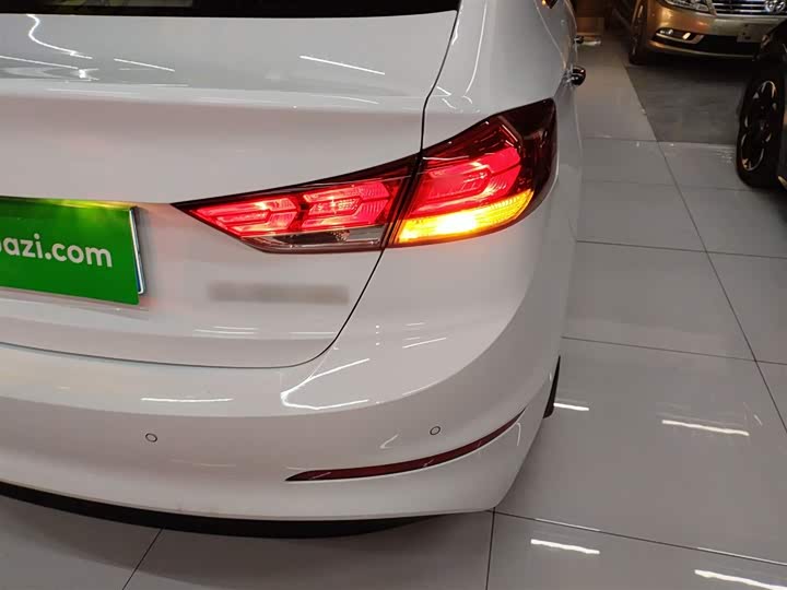 Hyundai Elantra 2020 2020款 1.5L CVT智炫·精英型