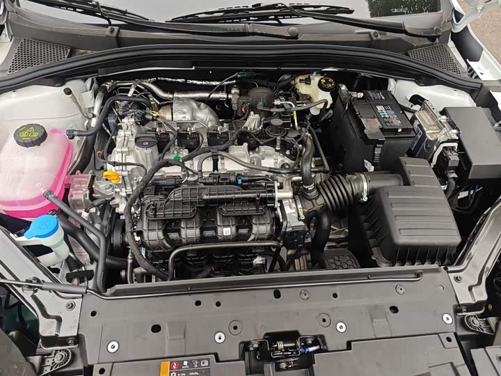 Roewe i5 2026 2026款 1.5L CVT豪华版