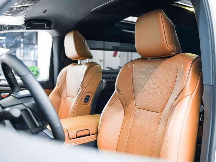 Toyota Vellfire 2024 2024款 皇冠 双擎 2.5L 至尊版