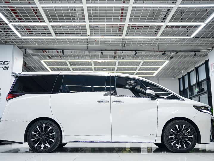 Toyota Vellfire 2024 2024款 皇冠 双擎 2.5L 至尊版