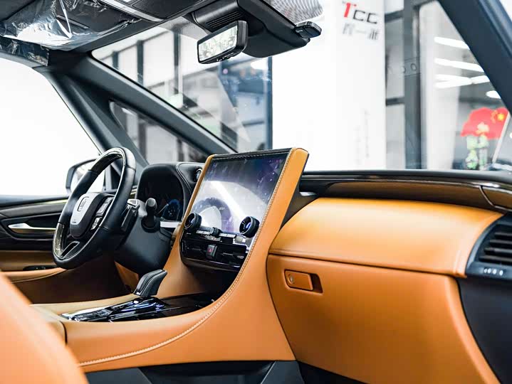 Toyota Vellfire 2024 2024款 皇冠 双擎 2.5L 至尊版