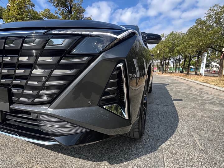 Changan UNI-Z 2025 2025款 1.5T 尊贵型