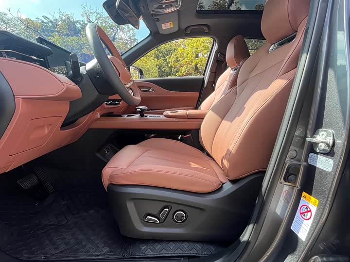 Changan UNI-Z 2025 2025款 1.5T 尊贵型