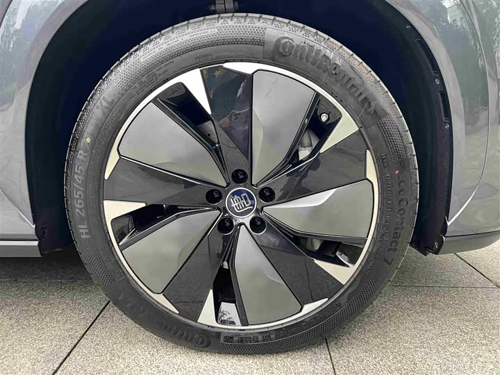 BYD Tang L 2025 2025款 EV 600KM四驱激光雷达旗舰型