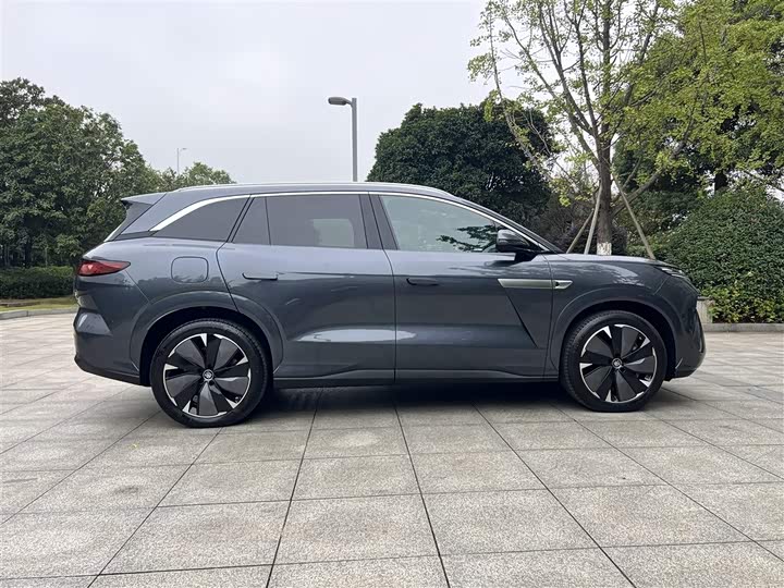 BYD Tang L 2025 2025款 EV 600KM四驱激光雷达旗舰型