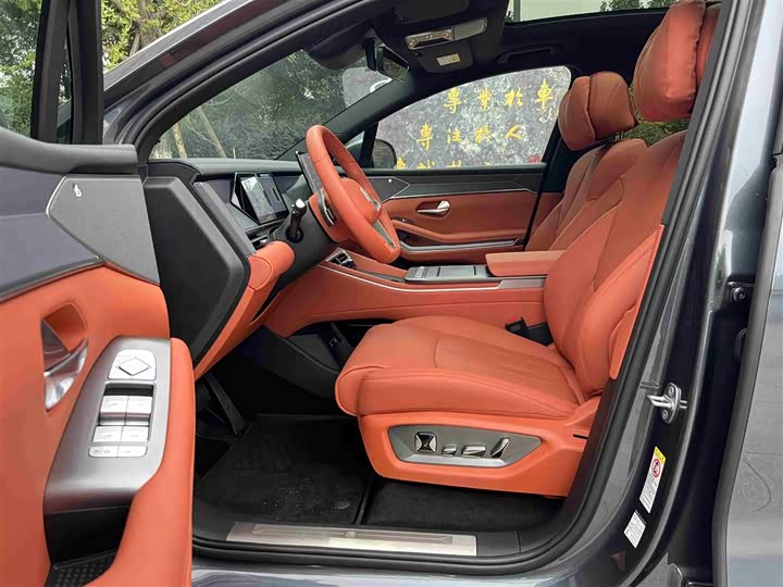 BYD Tang L 2025 2025款 EV 600KM四驱激光雷达旗舰型