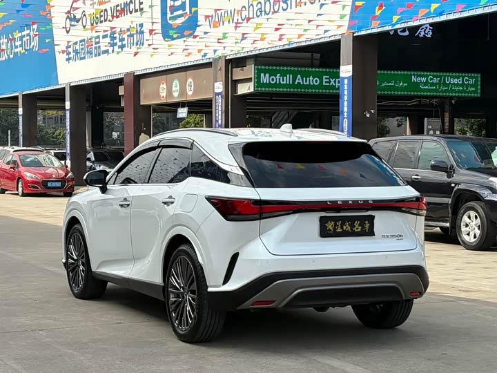 Lexus RX 2025 2025款 350h 四驱醇享版