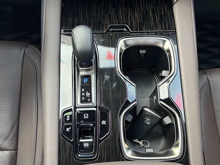 Lexus RX 2025 2025款 350h 四驱醇享版