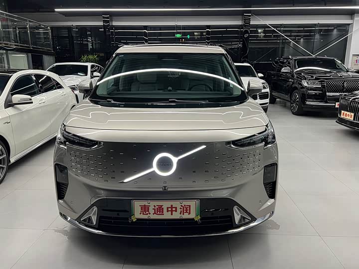Volvo EM90 2025 2025款 Ultra 六座