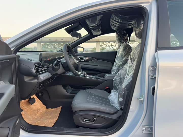 GAC Trumpchi Empow R 2024 2024款 270T DCT 影豹S版