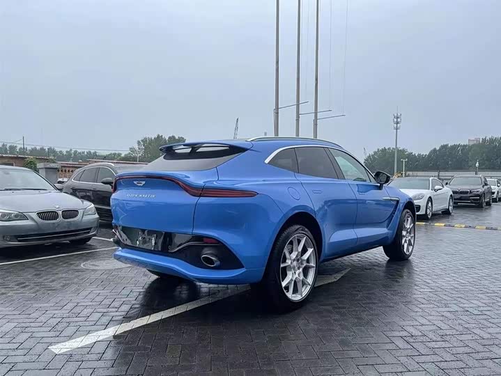 Aston Martin DBX 2022 2022款 4.0T V8