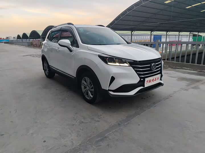 Changan CS15 2021 2021款 1.5L 自动进取型