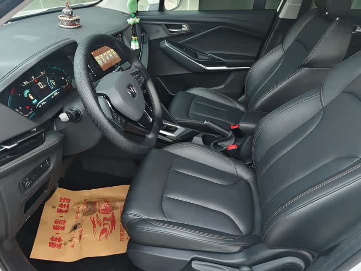 Changan CS15 2021 2021款 1.5L 自动进取型