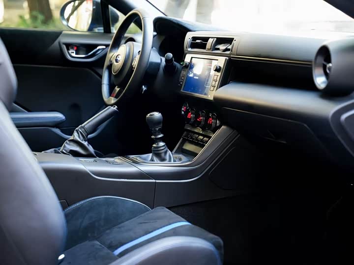 Subaru BRZ 2023 2023款 2.4L 手动10周年纪念版