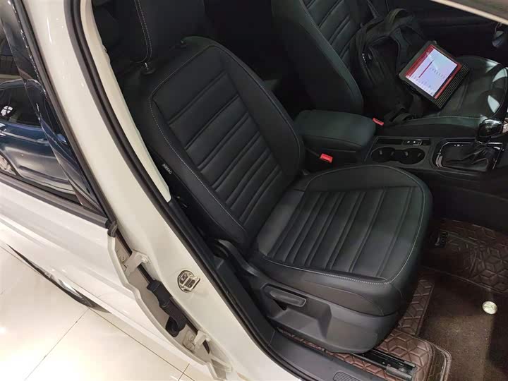 Volkswagen Touran L 2021 2021款 途安L 280TSI DSG舒适版 7座