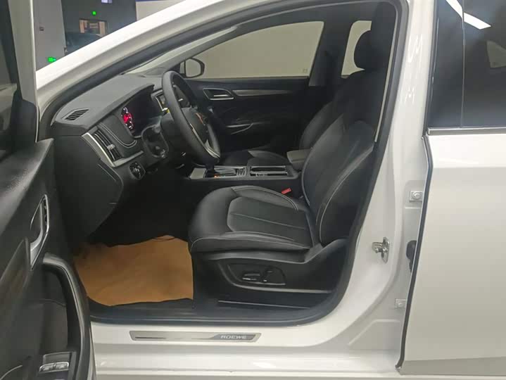 Roewe i6 2020 2020款 PLUS 1.6L CVT 4G互联荣耀旗舰版