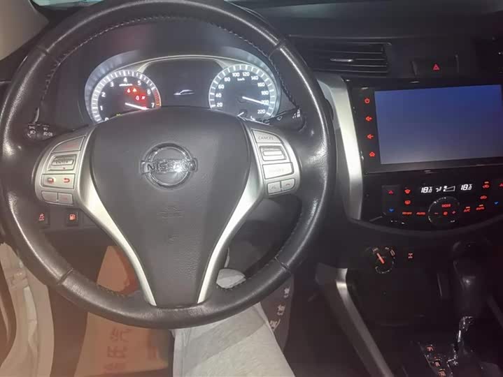 Nissan Terra 2020 2020款 2.5L XV 4WD 自动四驱旗舰版