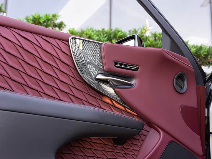 Lexus LS 2024 2024款 500h 行政版