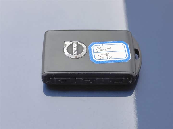 Volvo S60 Hybrid 2022 2022款 T8 E驱混动 四驱智逸豪华版