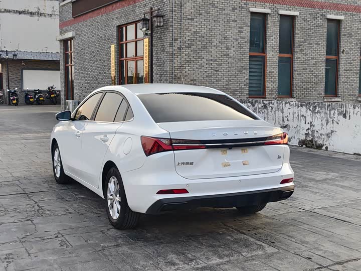 Roewe i5 2023 2023款 1.5L 手动舒享版