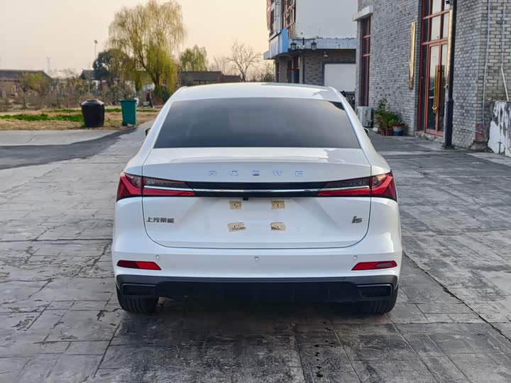 Roewe i5 2023 2023款 1.5L 手动舒享版