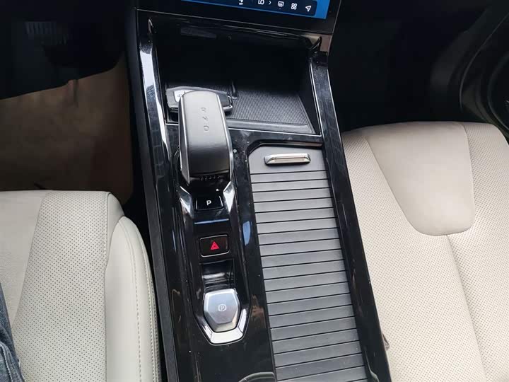 Geely Atlas 2023 2023款 博越COOL 1.5TD 智尊型