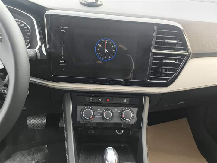 Jetta VS7 2023 2023款 280TSI 自动进取版