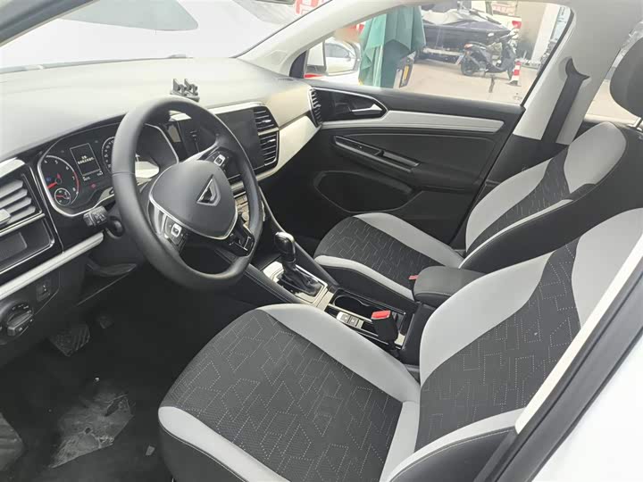 Jetta VS7 2023 2023款 280TSI 自动进取版