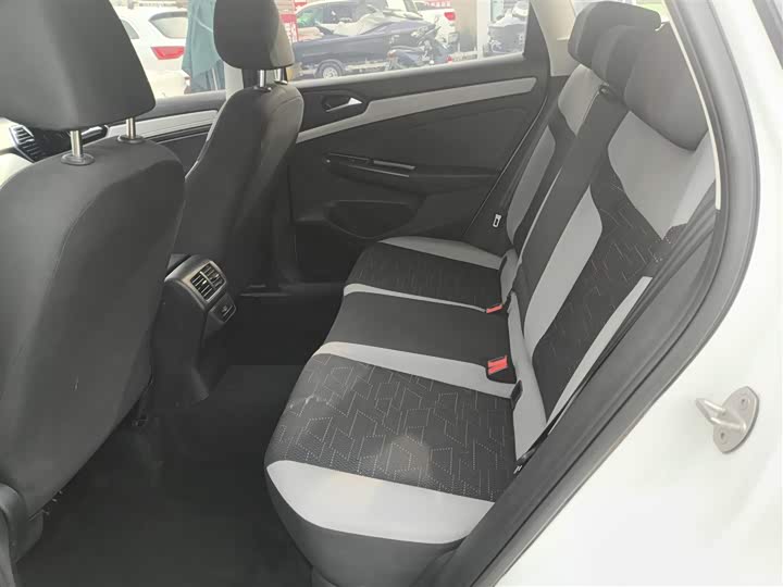 Jetta VS7 2023 2023款 280TSI 自动进取版