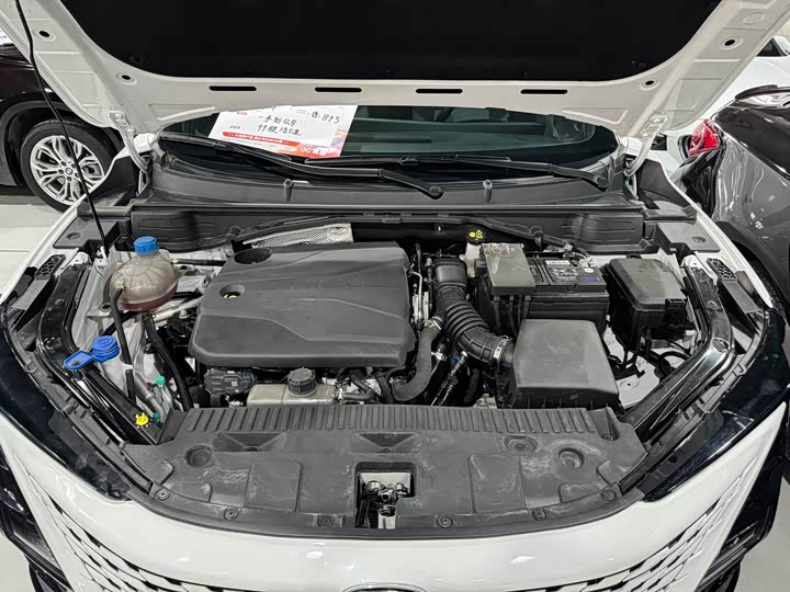 Changan UNI-T 2023 2023款 第二代 1.5T 尊贵型