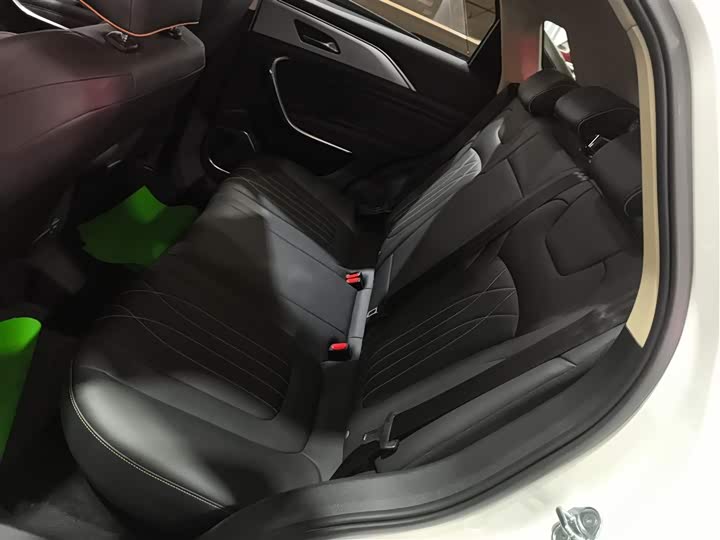 Bestune T77 2023 2023款 1.5T 自动豪华型