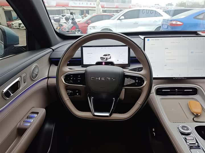 Chery Tiggo 8 Plus C-DM 2025 2025款 1.5T 116km 尊贵型 5座