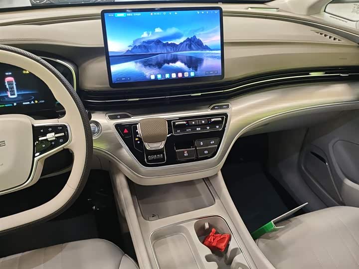 Roewe iMax 8 EV 2025 2025款 1.5T DMH 陆尊至享版