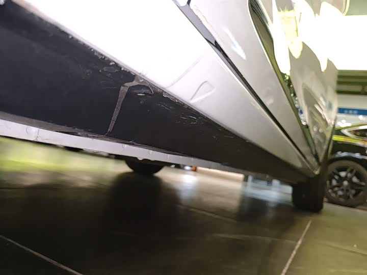 Roewe iMax 8 EV 2025 2025款 1.5T DMH 陆尊至享版