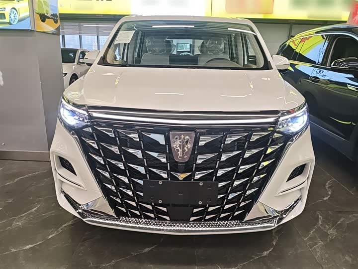 Roewe iMax 8 EV 2025 2025款 1.5T DMH 陆尊至享版