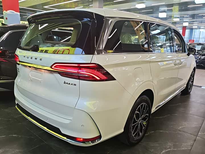 Roewe iMax 8 EV 2025 2025款 1.5T DMH 陆尊至享版