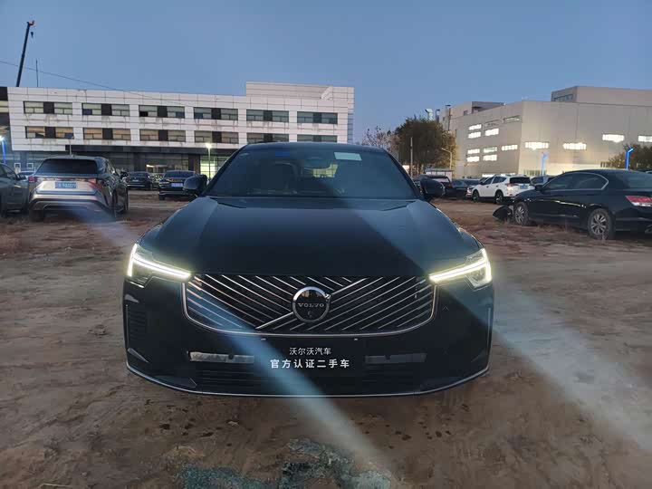 Volvo S90 2026 2026款 B5 智远豪华版