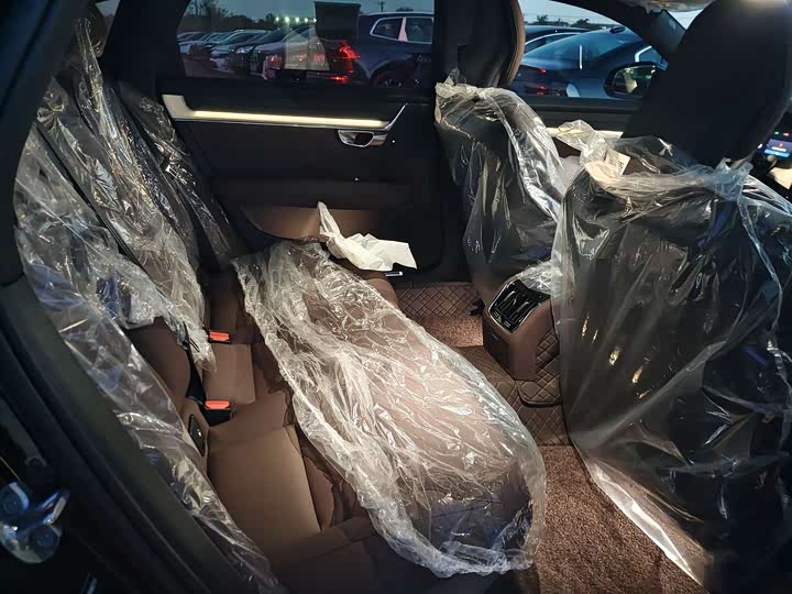 Volvo S90 2026 2026款 B5 智远豪华版