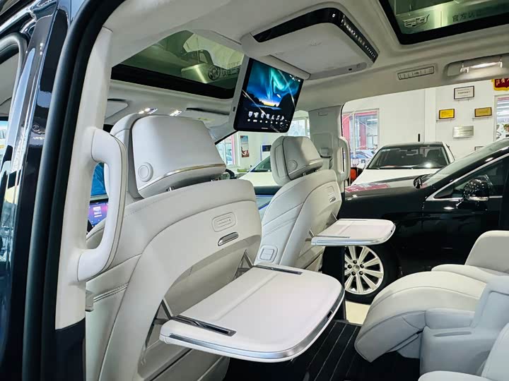 Buick GL8 Hybrid 2026 2026款 陆尊 奢享版