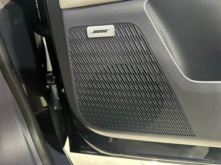 Buick GL8 Hybrid 2026 2026款 陆尊 奢享版