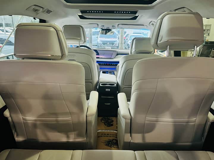 Buick GL8 Hybrid 2026 2026款 陆尊 奢享版