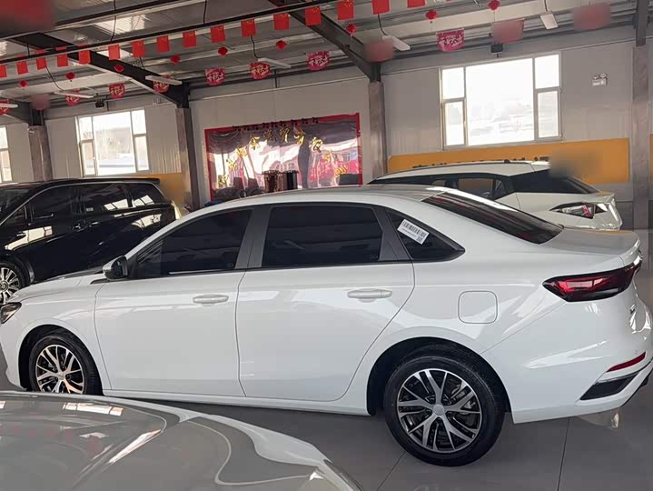 Geely Emgrand 2025 2025款 第4代 1.5L CVT龙腾版