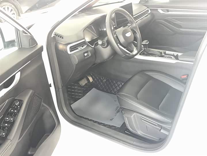 Geely Emgrand 2025 2025款 第4代 1.5L CVT龙腾版