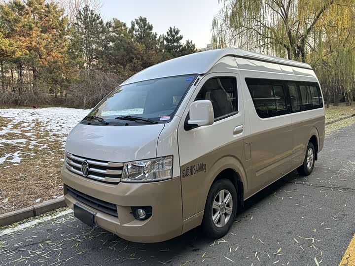 Foton G9 2021 2021款 2.4L汽油商运版长轴高顶9座明窗4K22D4M