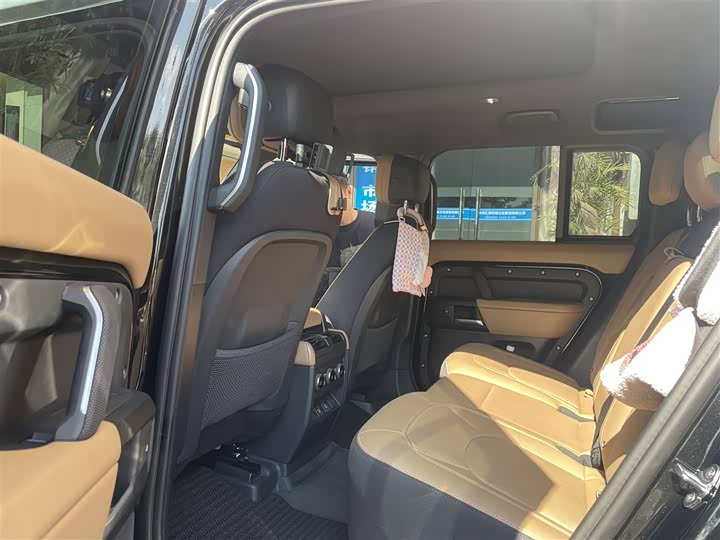 Land Rover Defender 2025 2025款 110 3.0T P400 X