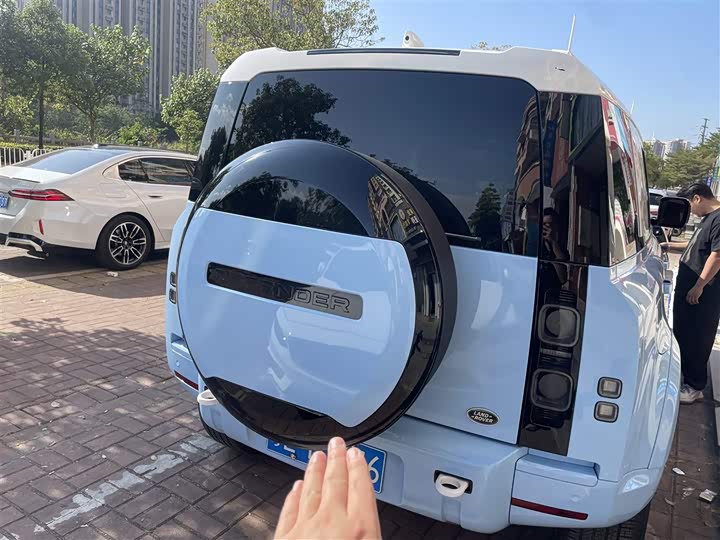 Land Rover Defender 2025 2025款 110 3.0T P400 X